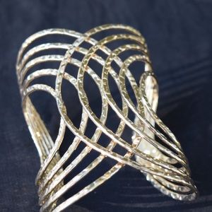 Interlocking circles wide cuff bracelet. Very Stylish Wide bracelet